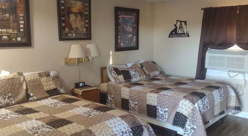 The Yucca Motel And Cabins