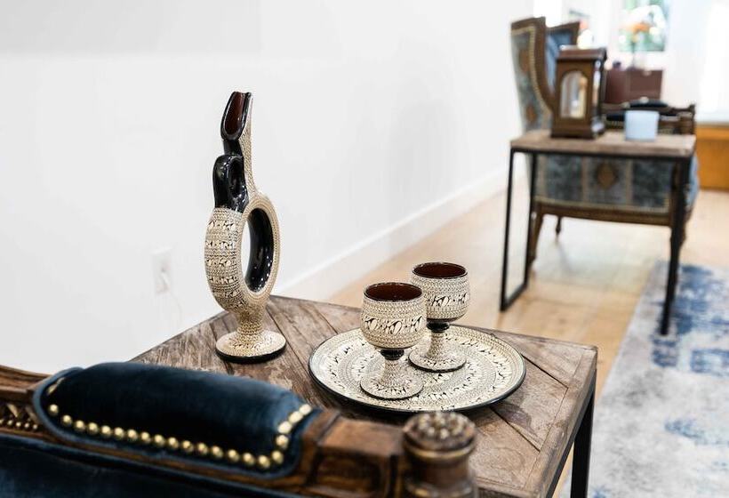 Wellesley By Avantstay 2 Miles To Beach