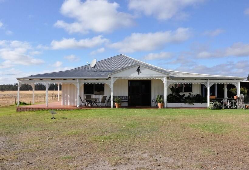 Wilga Farm Stay   Shearer S Shacks   Single
