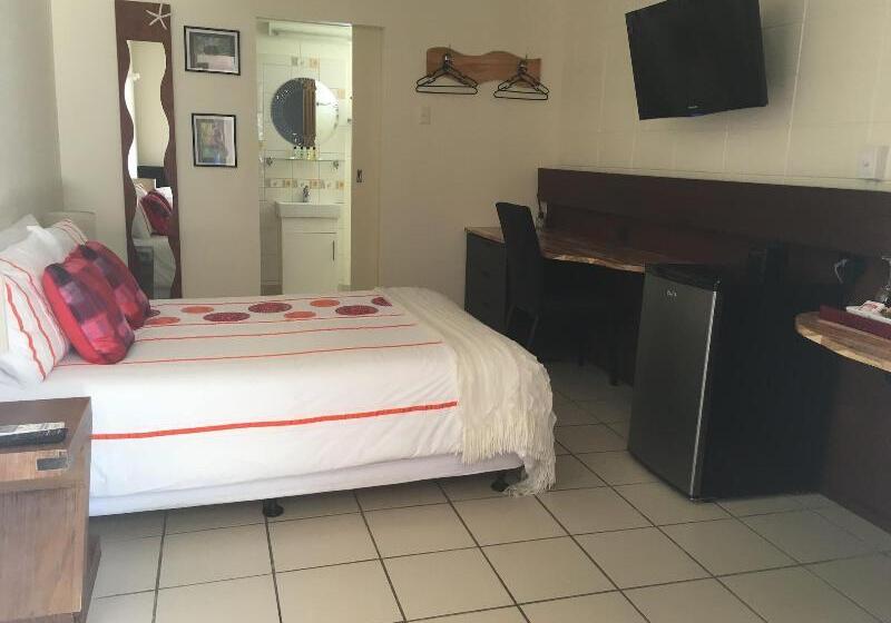 Black Marlin Motel