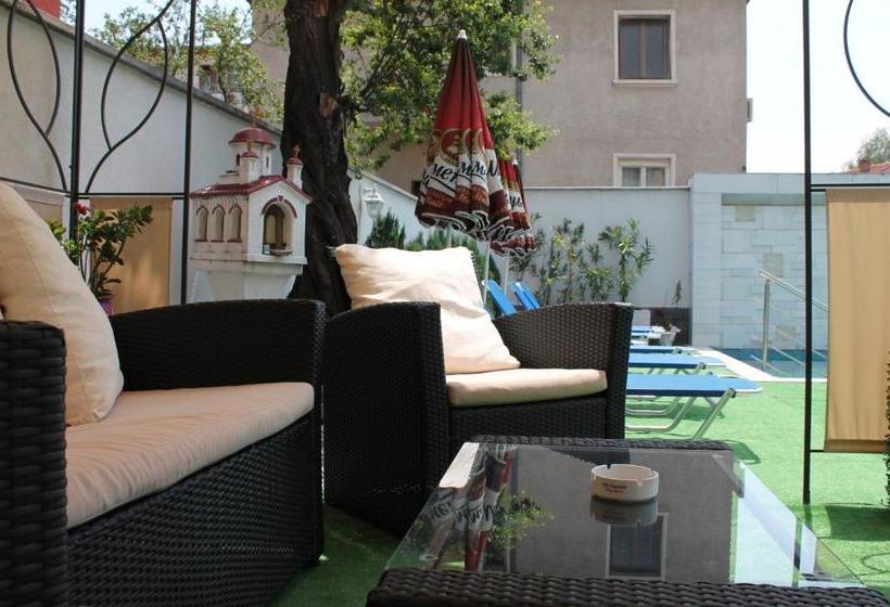 בית מלון כפרי Saint George Family