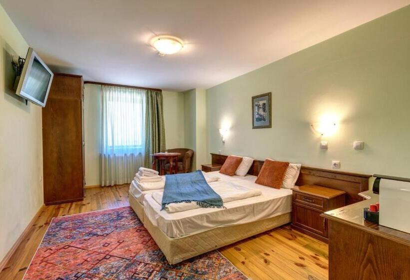 Rachev Hotel Residence