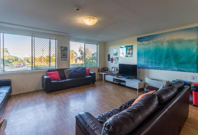هاستل Bells Beach Backpackers