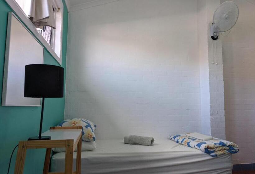 هاستل Ozzie Pozzie Backpackers   Port Macquarie Yha