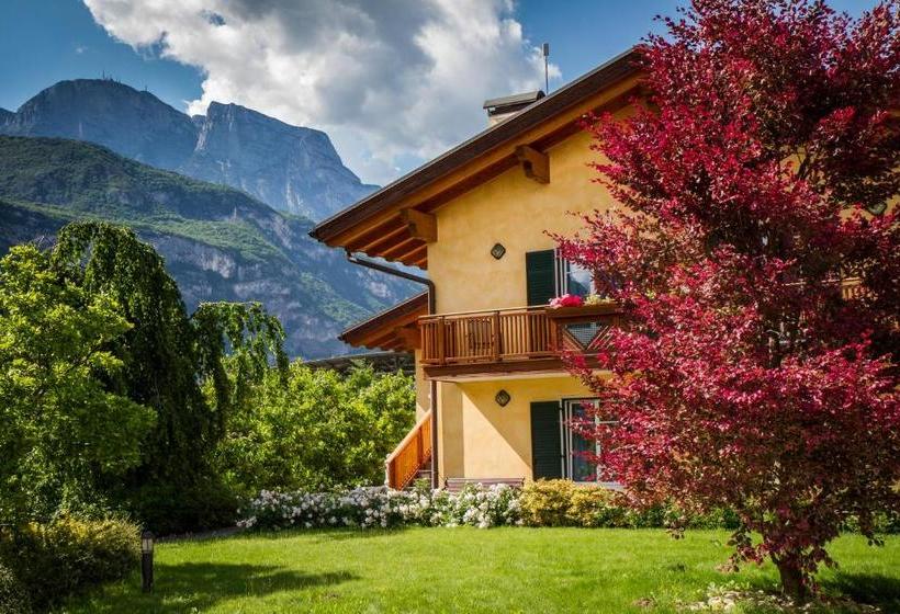 تختخواب و صبحانه Agritur Val D Adige