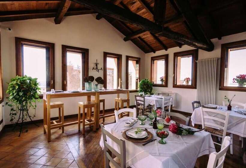 تختخواب و صبحانه Al Palazzetto