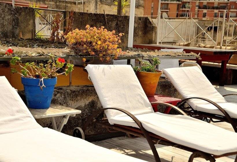 تختخواب و صبحانه Azzurretta Guest House