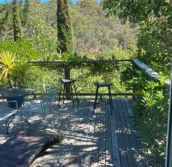 Bed and Breakfast Blue Cliffs Retreat