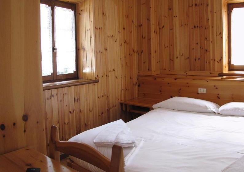 مبيت وإفطار Casa Vacanze Ca  De Val