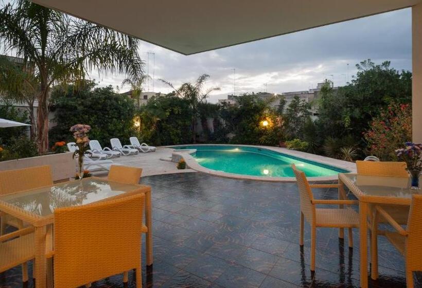 تختخواب و صبحانه Villa Magnolia Luxury Suites