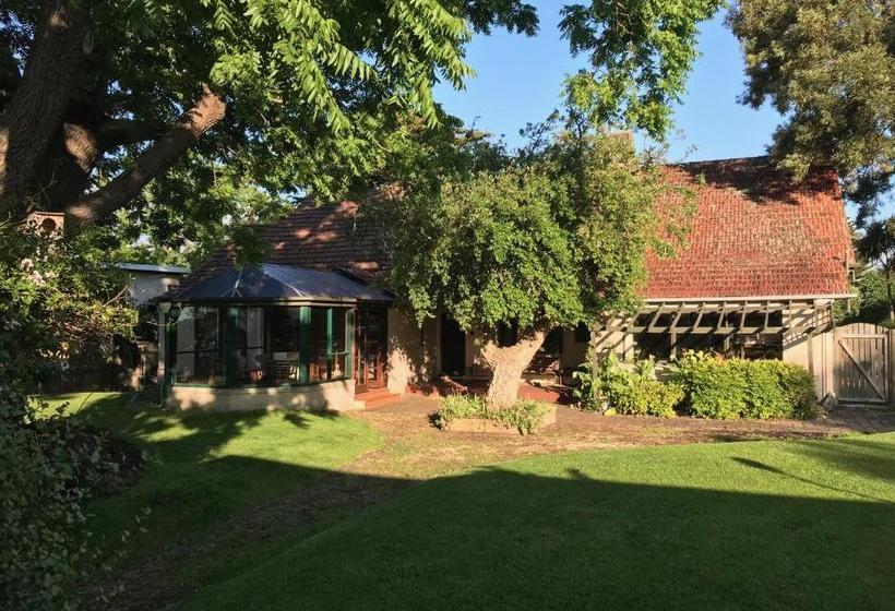 Colwyn House Bed & Breakfast & Stable Cottage