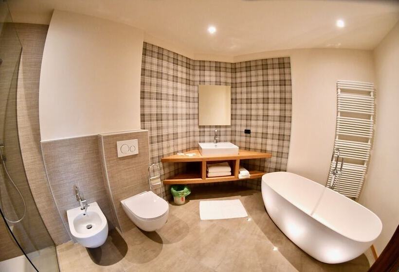 هتل Alpenrose Wellness