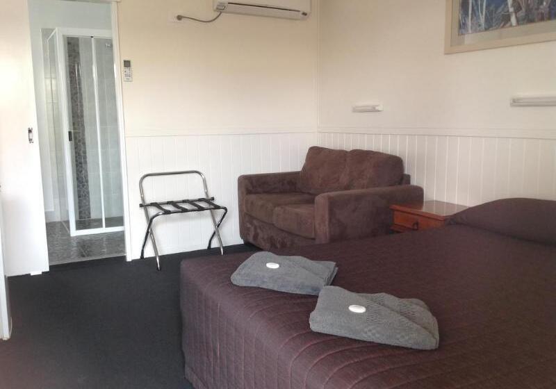 汽车旅馆  Charleville Waltzing Matilda Motor Inn