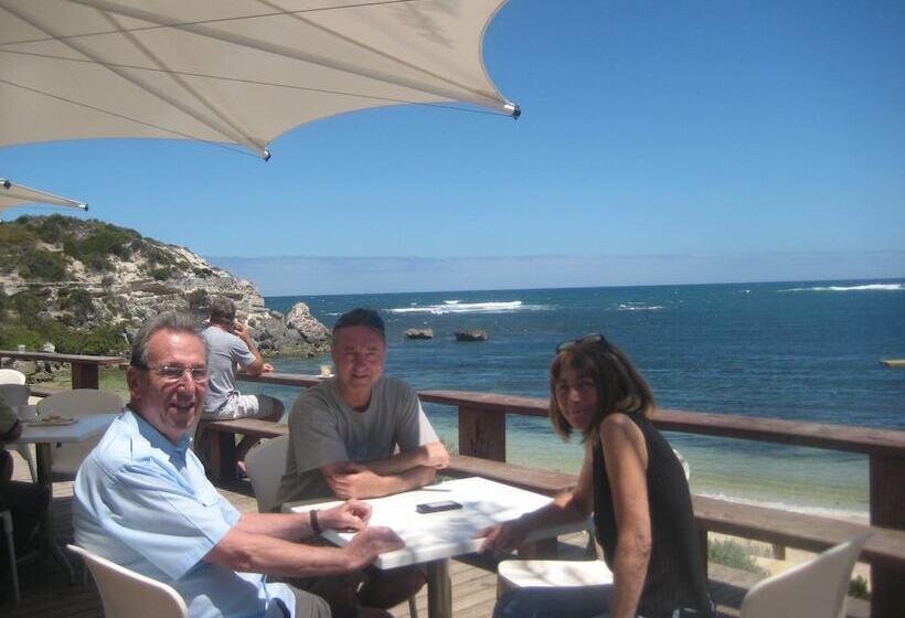 Edge Of The Forest Motel