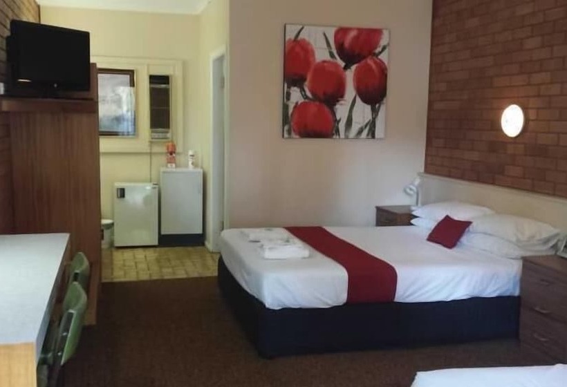 فندق على الطريق Hilldrop Motor Inn