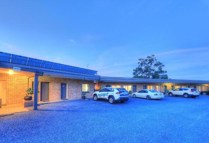 فندق على الطريق Hilldrop Motor Inn