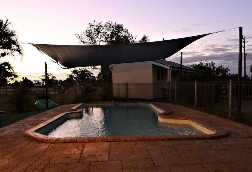 מוטל Ironbark Inn