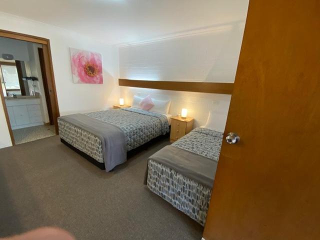 מוטל Orana Motor Inn