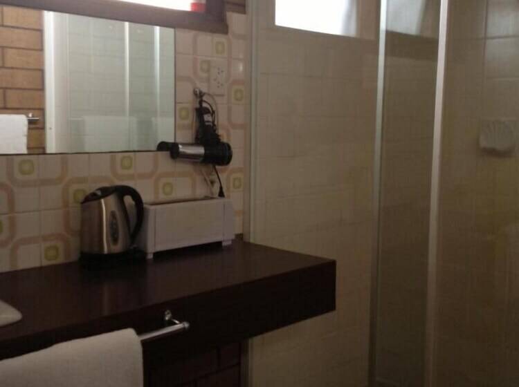 モーテル Rippleside Park Motor Inn