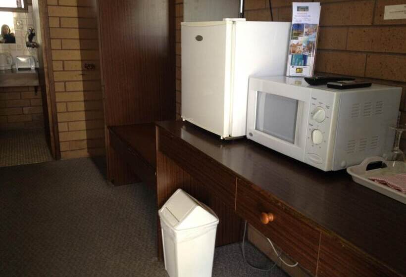 モーテル Rippleside Park Motor Inn