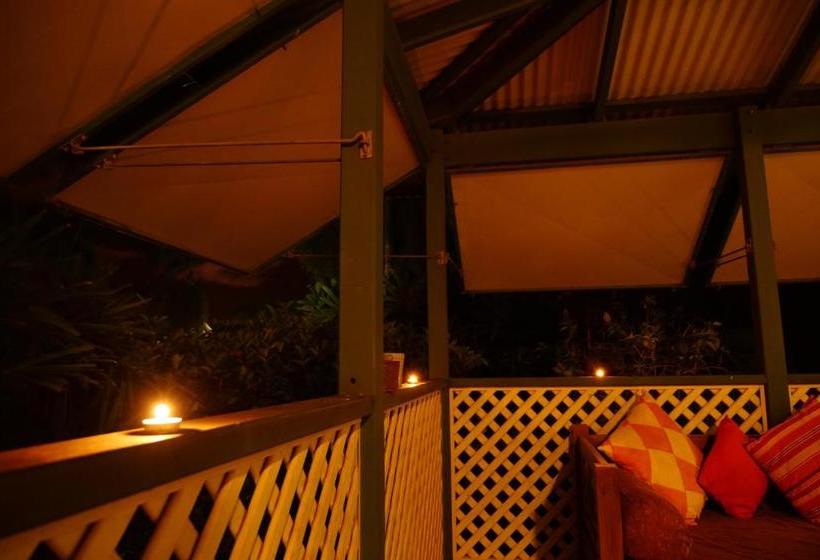 منتجع Cocos Beach Bungalows