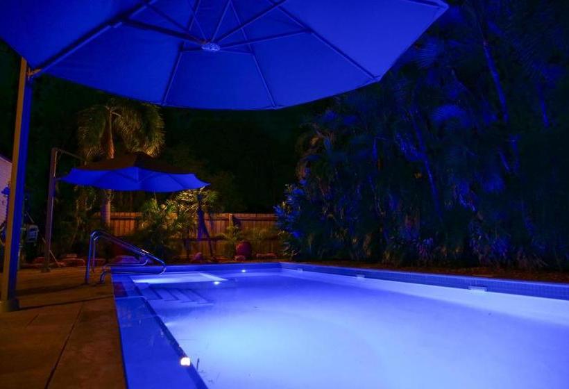 منتجع Cocos Beach Bungalows
