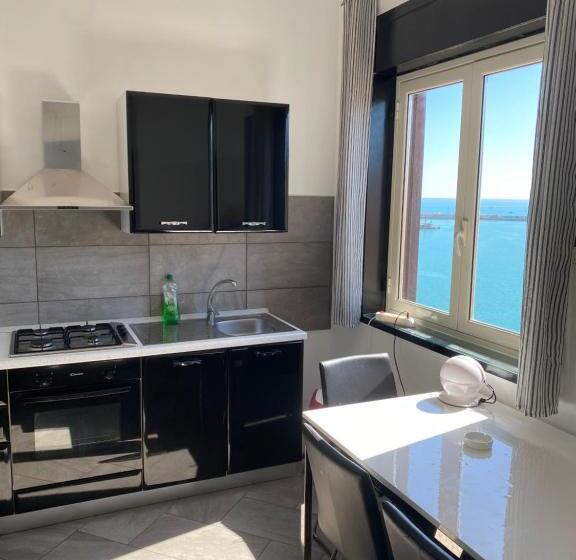 تختخواب و صبحانه Nero Chupiteria The Time Avanzato