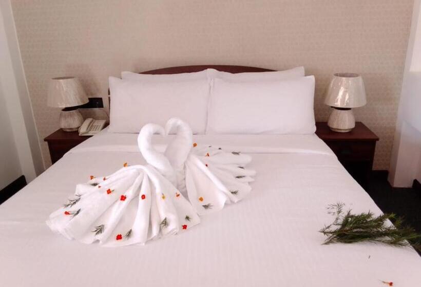 Summer Bliss Hotels