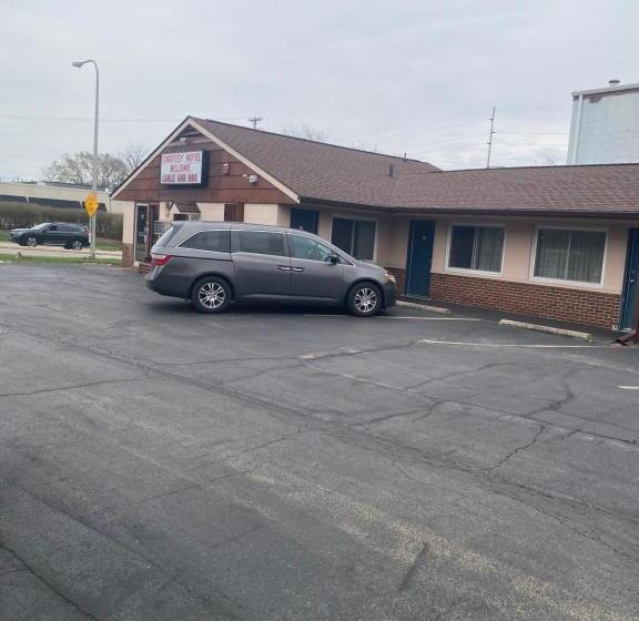 Courtesy Motel