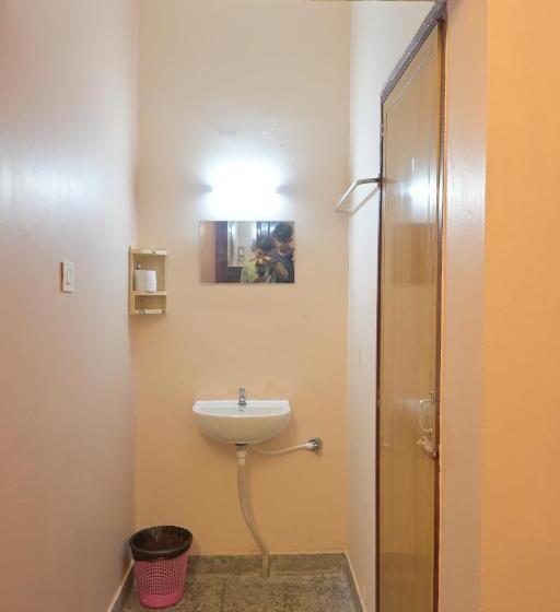 فندق Pink Flower Tourist Home