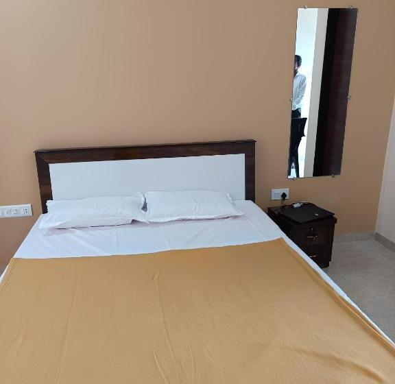 בית מלון כפרי Sv Inns Sea Pearl