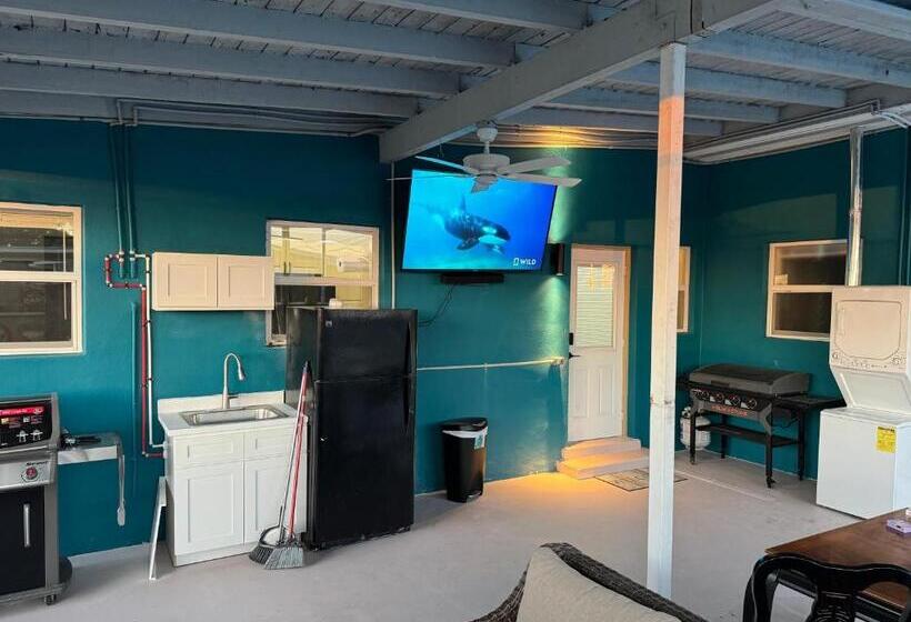 بنسيون Beautiful Pool House Port Charlotte