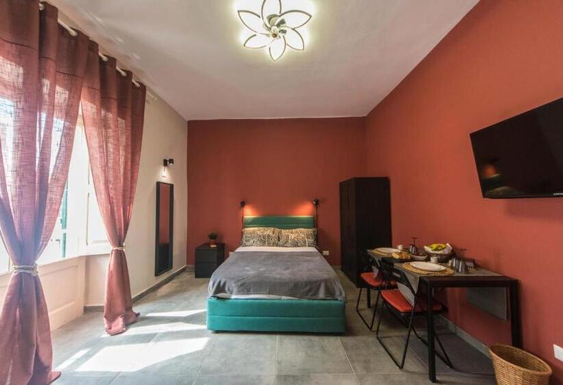 پانسیون Porto Trani Maison D  Hòtes