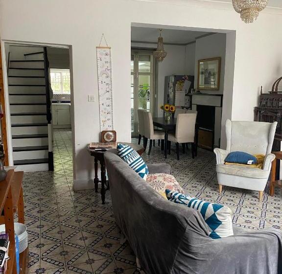 پانسیون Victoria Mansions