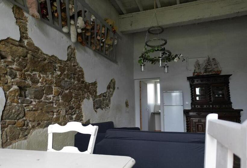 ユースホステル Dortoirs 12per