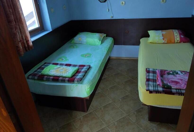Hostel Varna Botanika