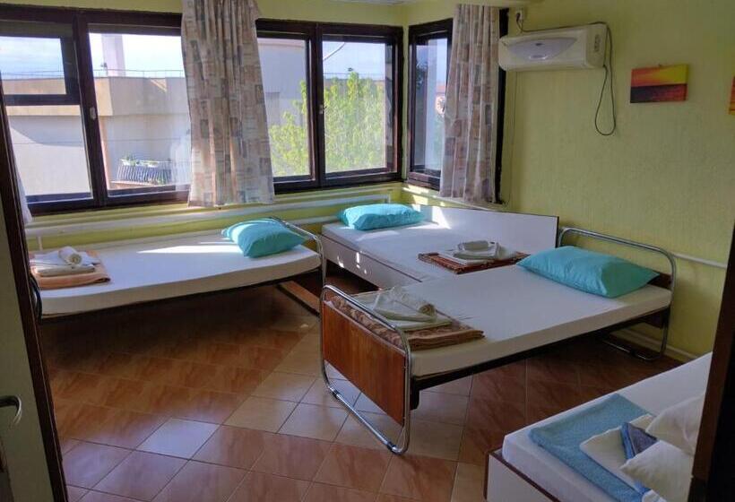 Hostel Varna Botanika