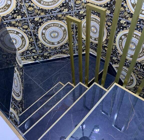 فندق Bristol Palace