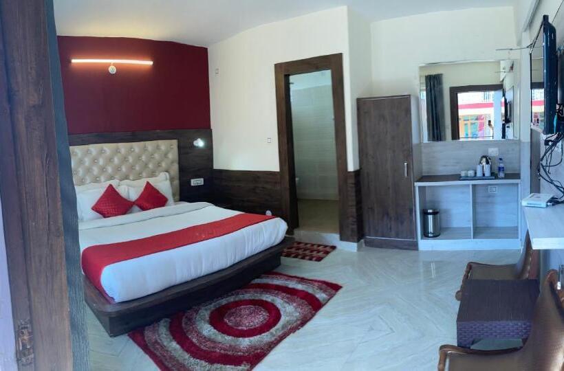فندق Himalayan River Resort