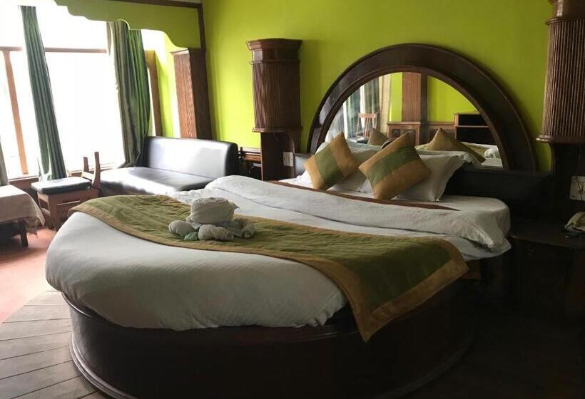 Отель Kamya Inn, Puri
