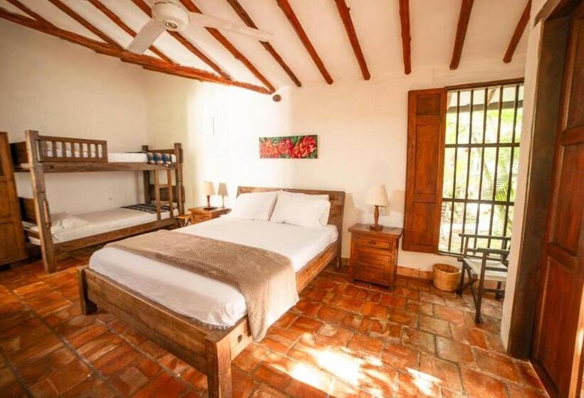 هتل Masaya Achiotte   Family Room   Colombia