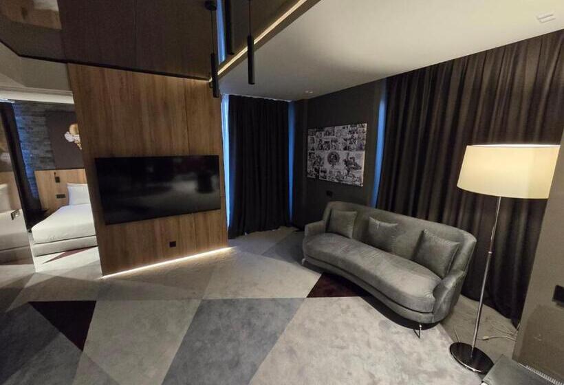 هتل Vojvoda Putnik