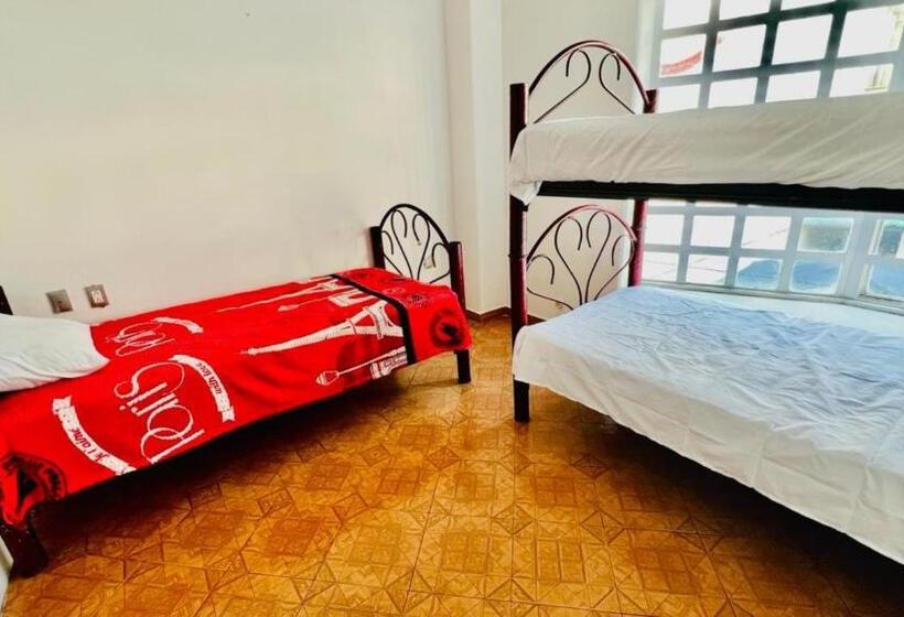 بنسيون Taj Mahal Hostal And Restaurant