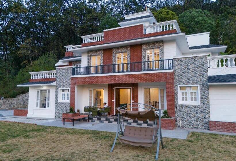 بنسيون The Chirpy Bungalow By Luho Leisure