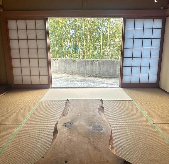 住宿加早餐  Shionome House