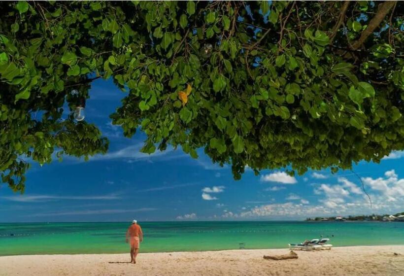 هتل Cocoplum   Family Suite   Colombia