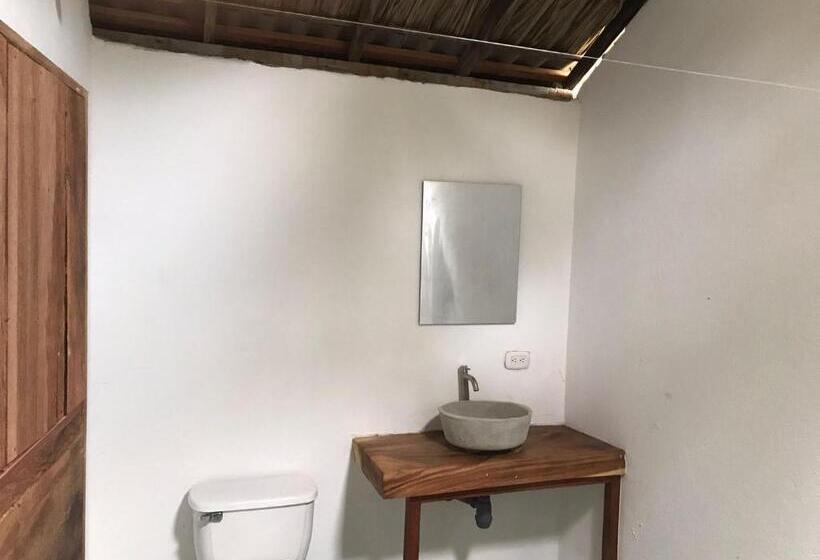 هتل Hostel Nugeku