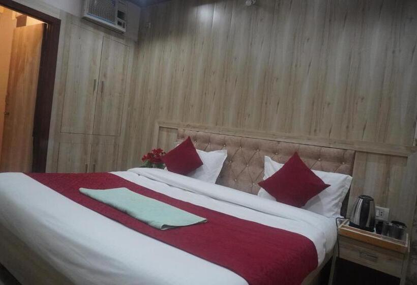 Hotel Rudreshwar