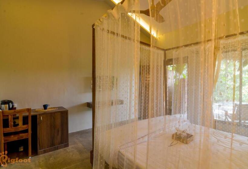 Jomo Resort