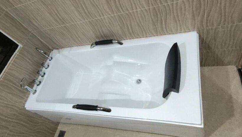 پانسیون Happy Hour